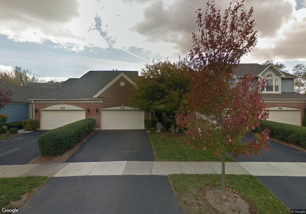 973 Heathrow Ln, Naperville, IL 60540 - photo 1