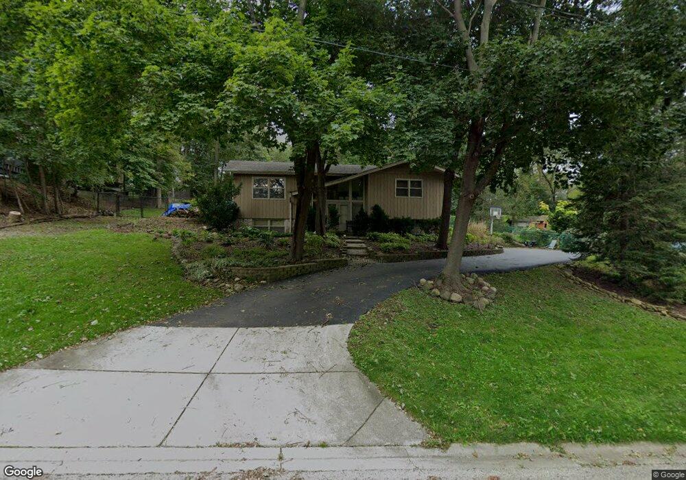 107 Wood Dr, Algonquin, IL 60102 - photo 1