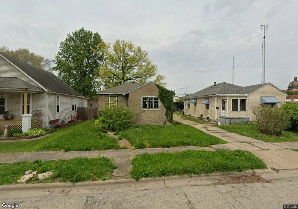 309 S Hamilton St, Lincoln, IL 62656 - photo 1