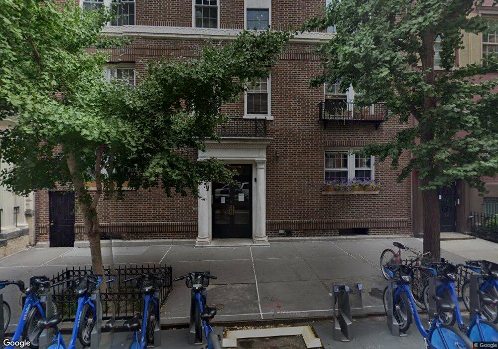 79 Washington Place unit 2F, New York, NY 10011 - photo 1