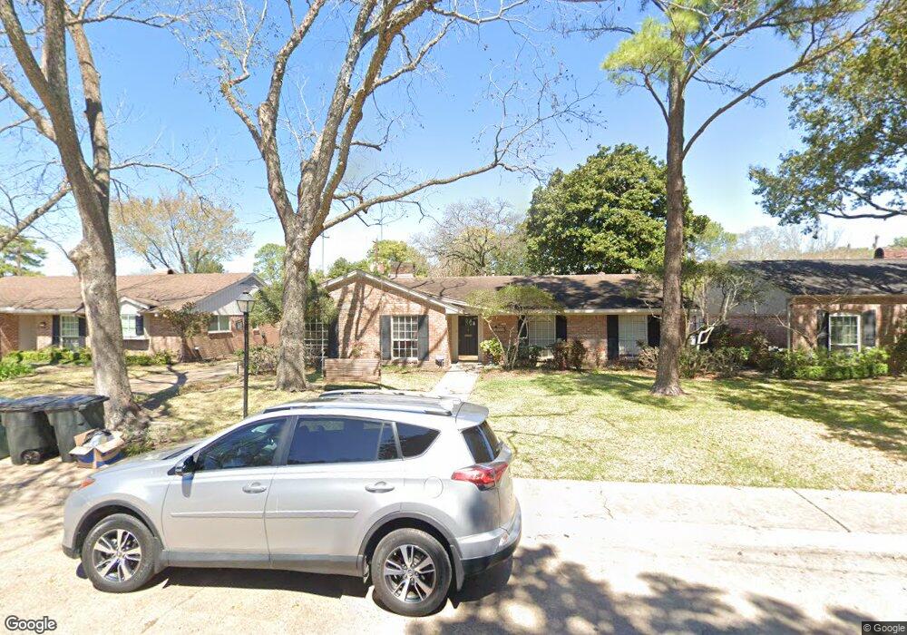 10006 Overbrook Ln, Houston, TX 77042 - photo 1