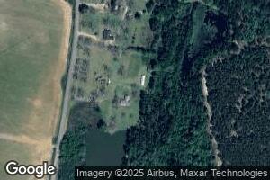 1608 Old River Rd, Broxton, GA 31519