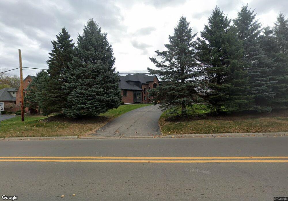 2495 Lochaven Rd, West Bloomfield, MI 48324 - photo 1