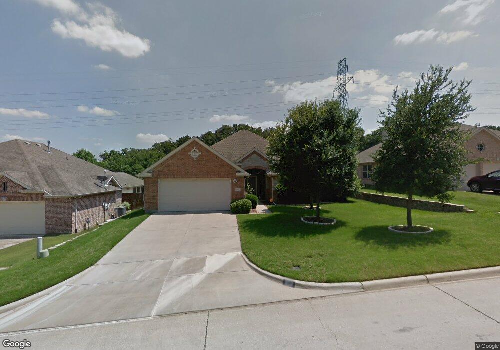952 Park Forest Dr, Hurst, TX 76053 - photo 1