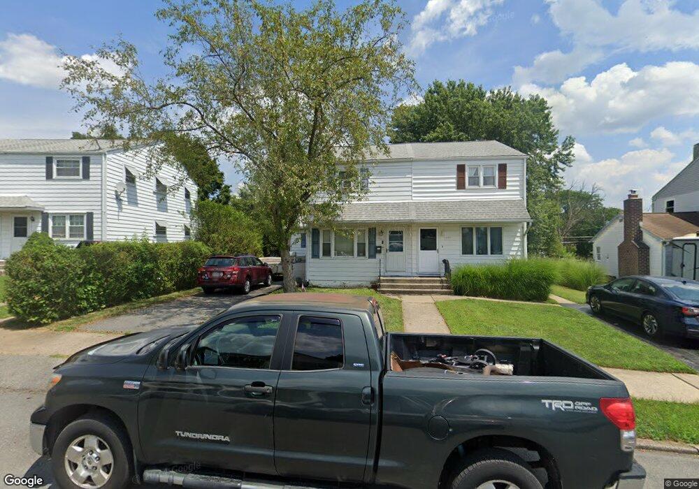 1321 Crestwood Rd, Bethlehem, PA 18018 - photo 1