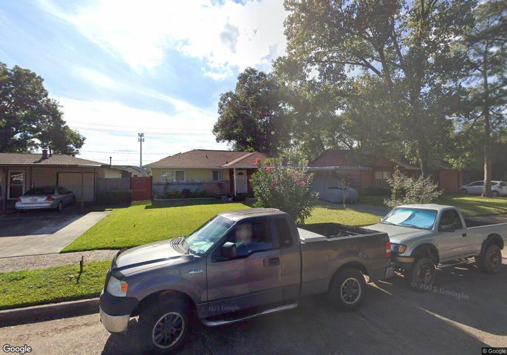 10522 Members Dr, Houston, TX 77089 - photo 1