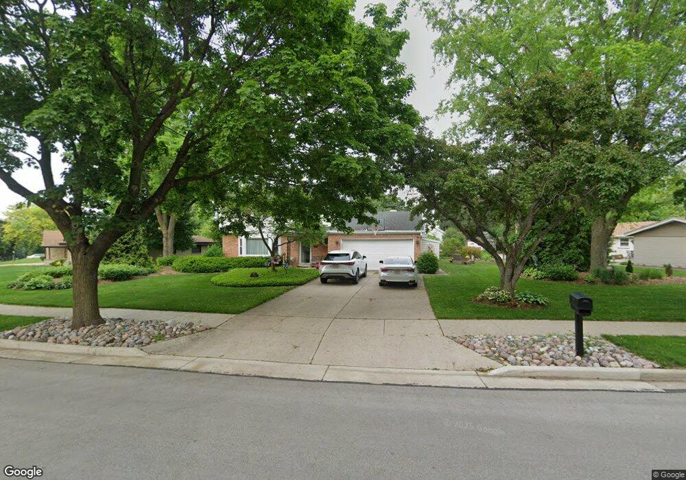 1931 Rambling Rose Rd, Waukesha, WI 53186 - photo 1