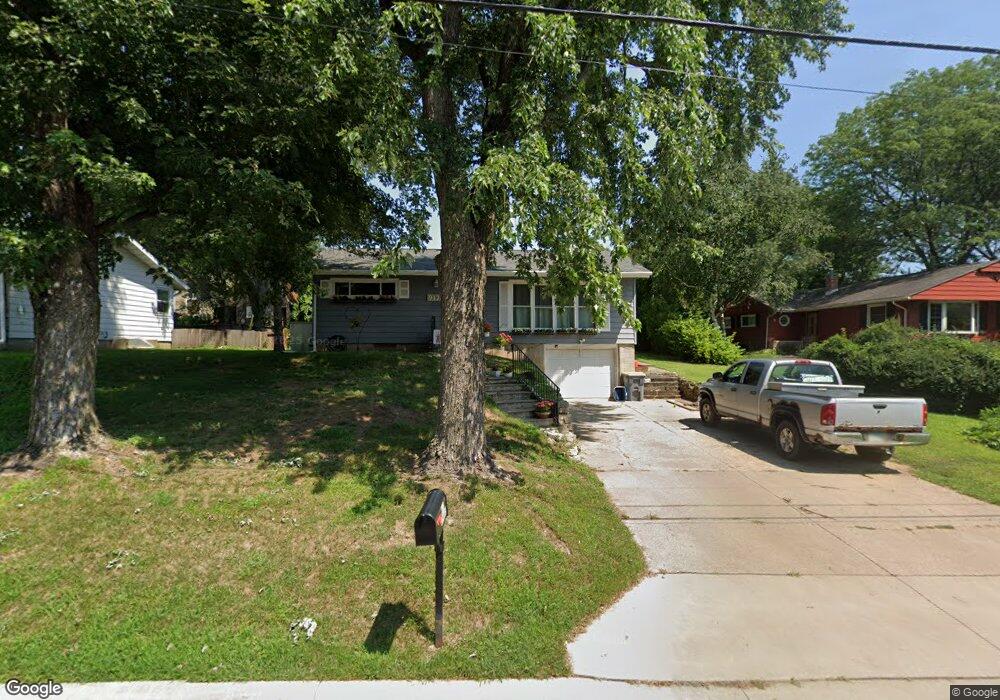 917 Spruce Dr, La Crescent, MN 55947 - photo 1