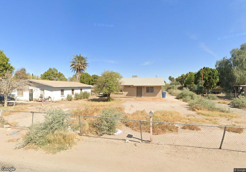 693 S Vaughn Ave, Yuma, AZ 85364 - photo 1