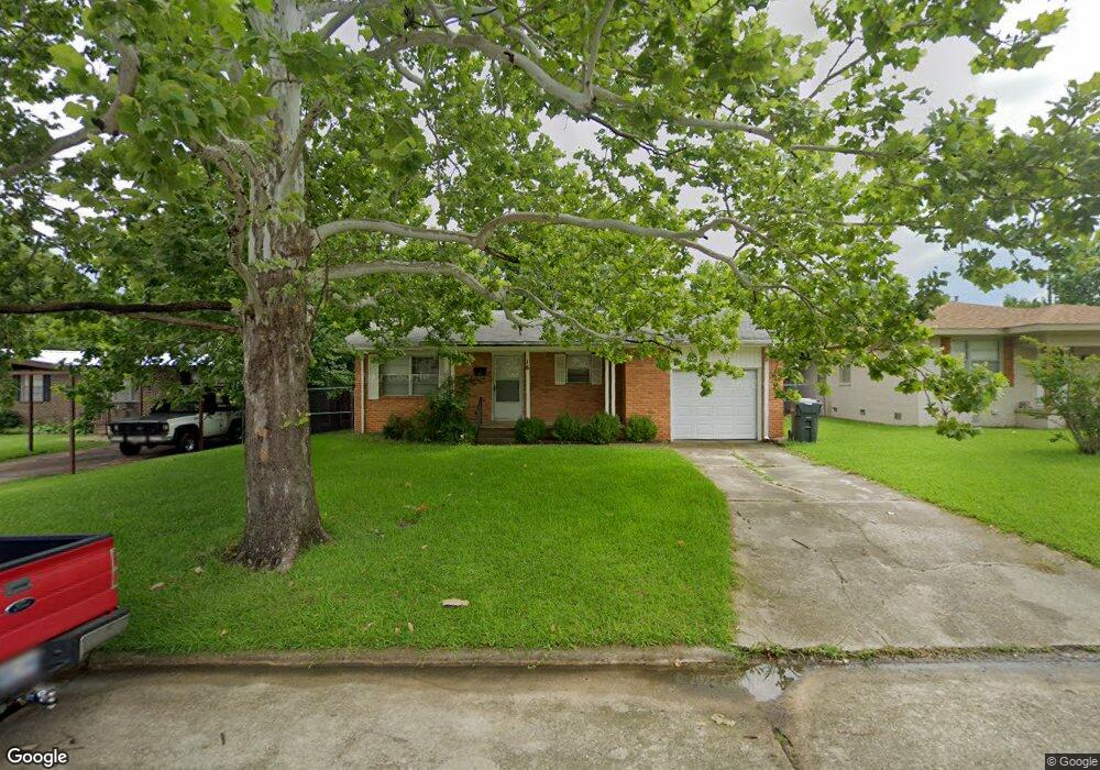 16 Hillcrest St, Ardmore, OK 73401 - photo 1