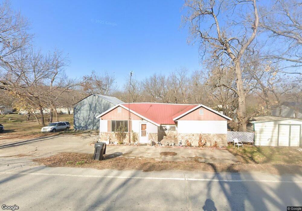 706 W 6th St, Henryetta, OK 74437 - photo 1