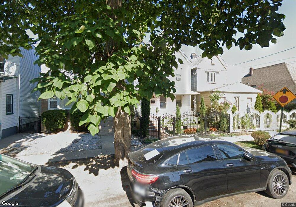 9421 107th St, Ozone Park, NY 11416 - photo 1