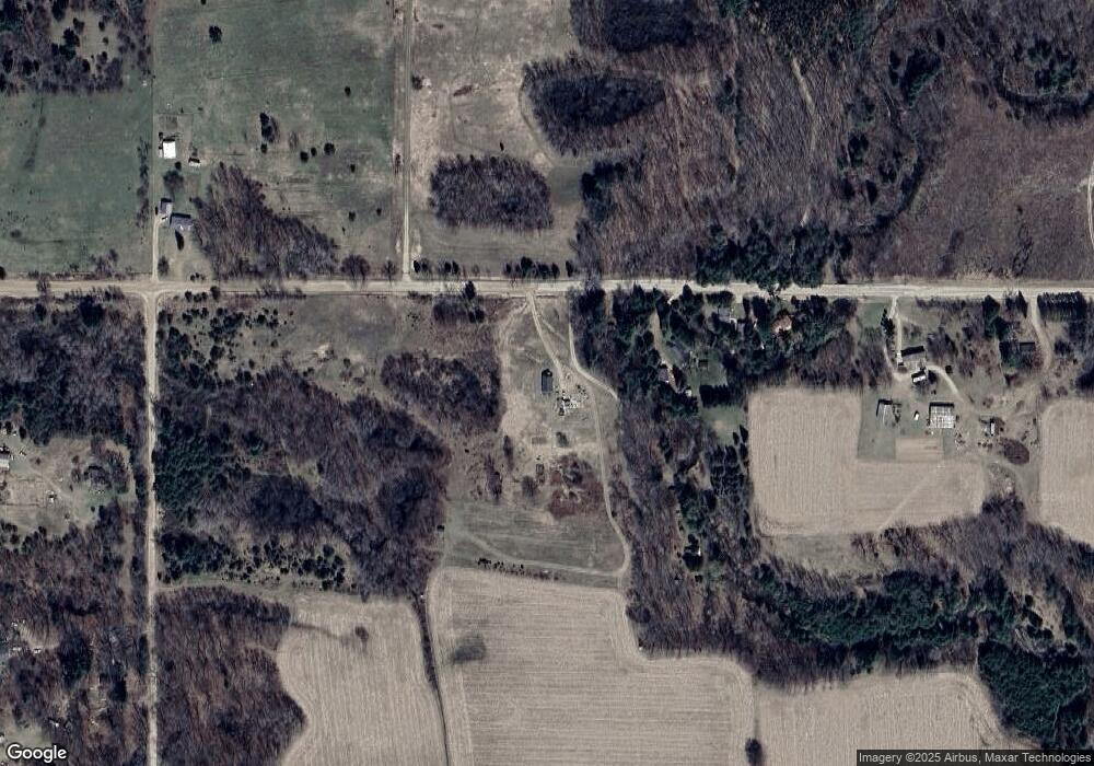 5875 Eaton Rd, Gladwin, MI 48624 - photo 1