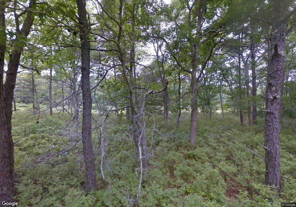 542 Sampsons Mill Rd, Cotuit, MA 2635 - photo 1