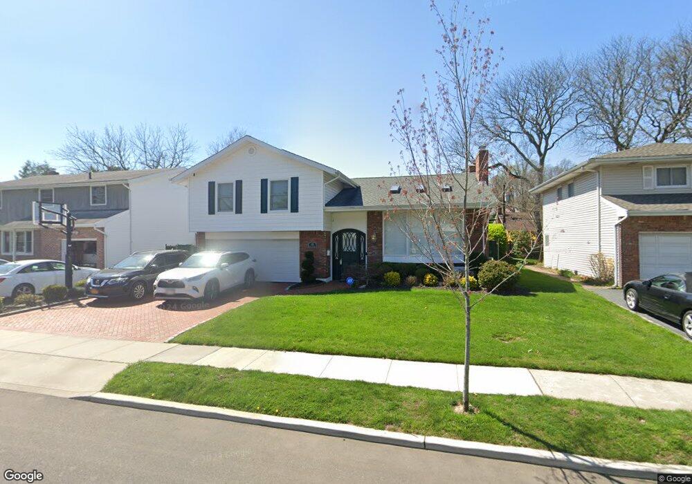 21 Driftwood Dr, Port Washington, NY 11050 - photo 1