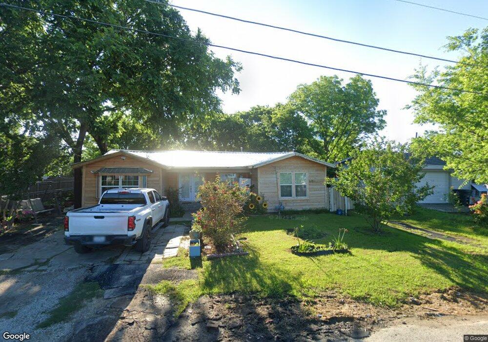 2004 Woodbine St, Cleburne, TX 76031 - photo 1
