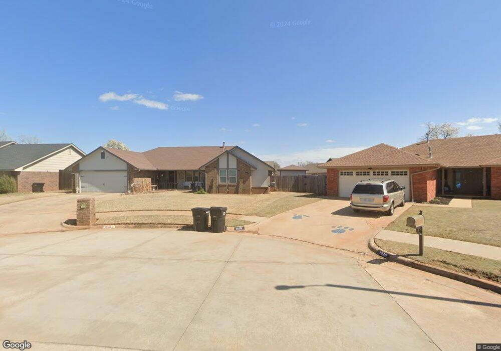 1820 Sequoyah Ct, Moore, OK 73160 - photo 1