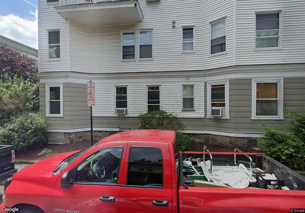 32 Stanton Rd unit 3, Brookline, MA 02445 - photo 1