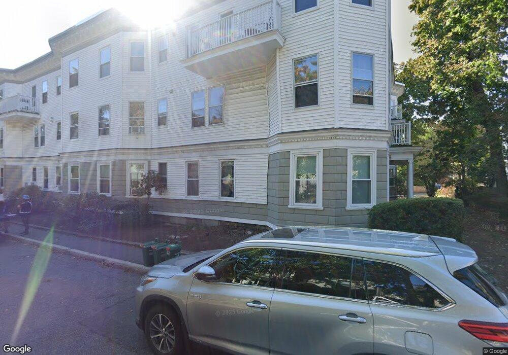 40 Stanton Rd unit 1, Brookline, MA 02445 - photo 1