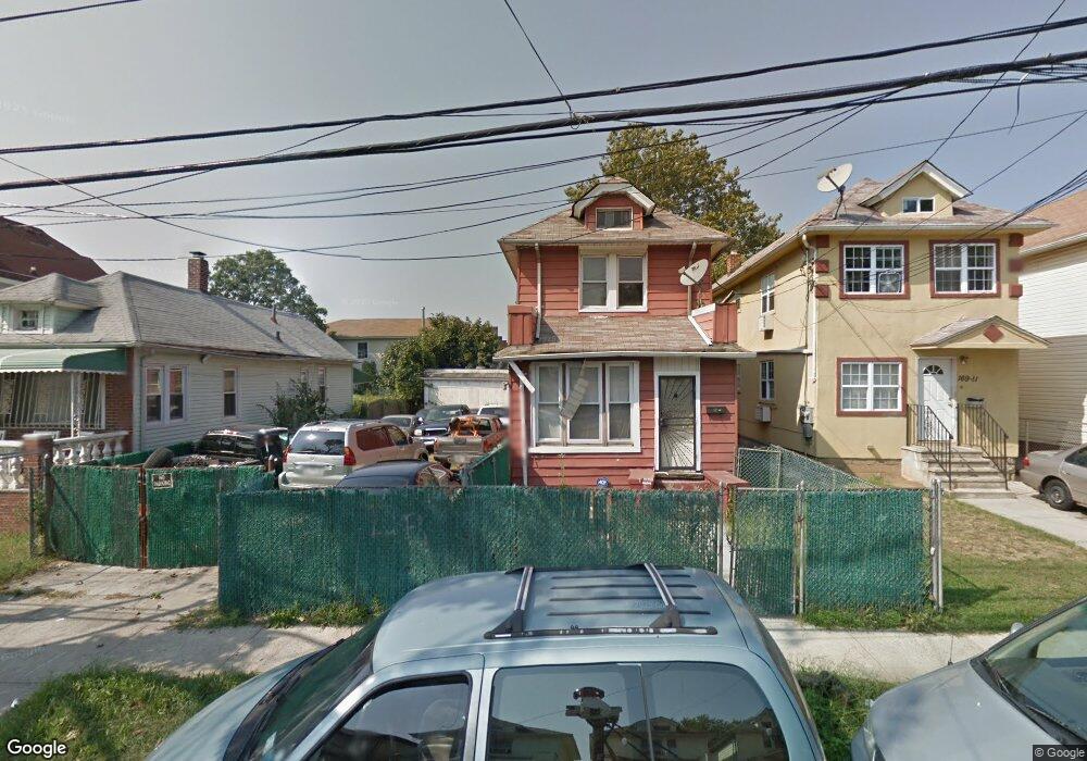 16907 104th Ave, Jamaica, NY 11433 - photo 1