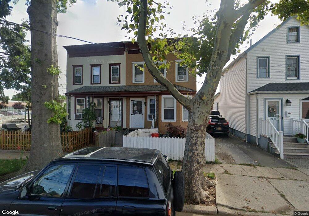 294 S 10th St unit 2Fl, New Hyde Park, NY 11040 - photo 1