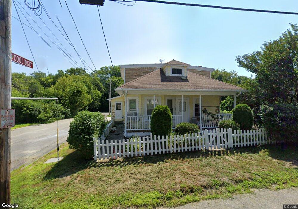 102 Linden Ave, Woonsocket, RI 02895 - photo 1