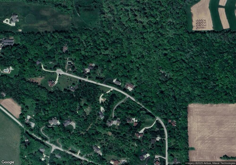 548 Echo Valley Rd, Brooklyn, WI 53521 - photo 1