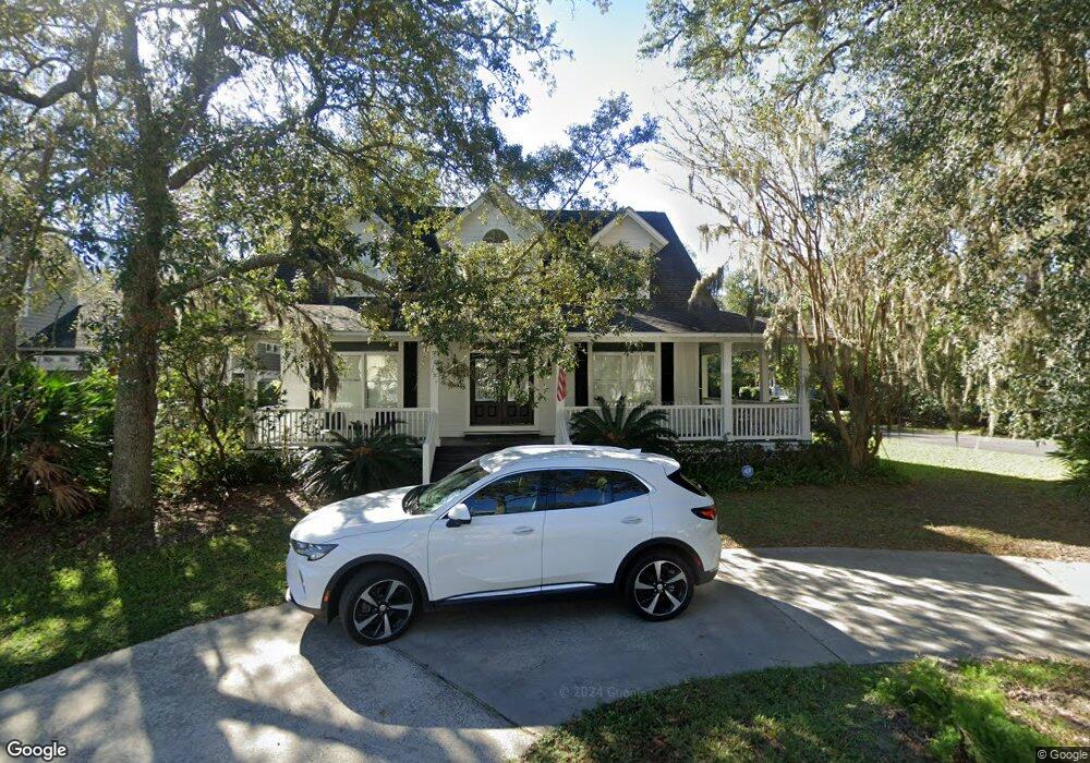 127 Newfield St, Saint Simons Island, GA 31522 - photo 1