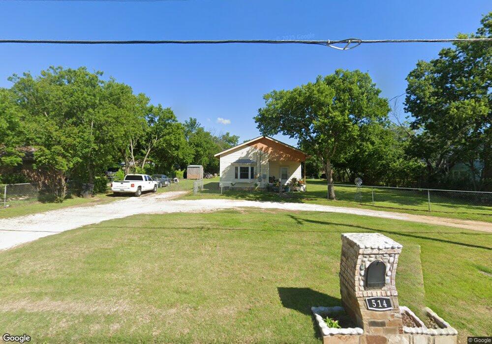 514 Woodard Ave, Cleburne, TX 76033 - photo 1