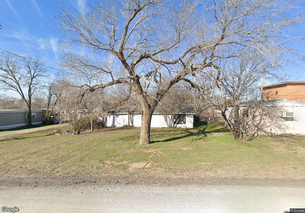 305 SW 6th St, Cache, OK 73527 - photo 1