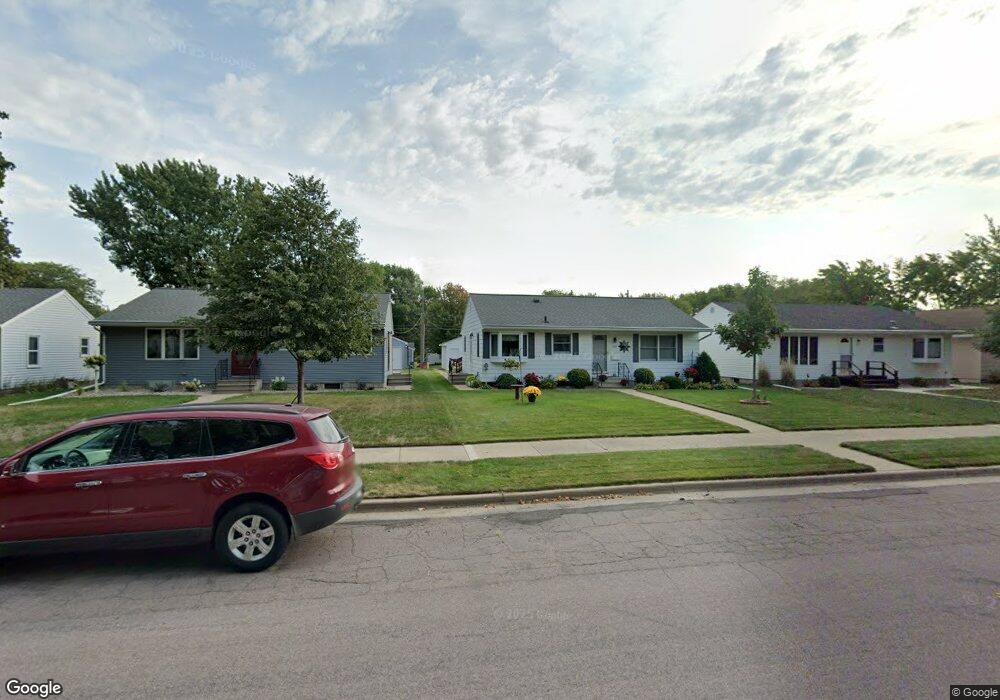 1117 S Jefferson St, New Ulm, MN 56073 - photo 1