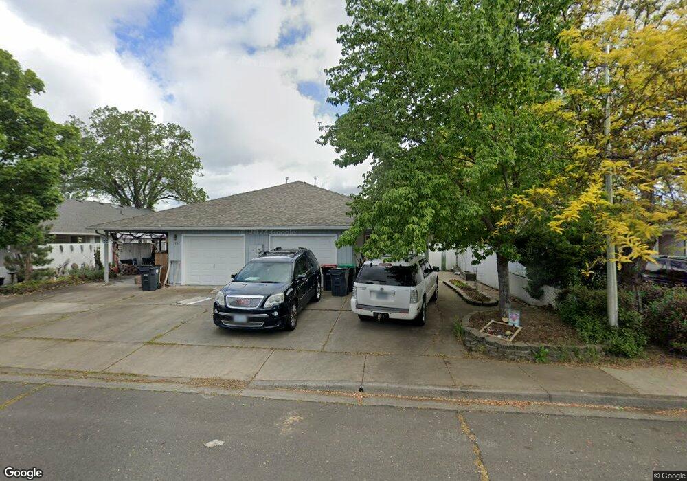 783 Columbine 785 Way, Central Point, OR - photo 1