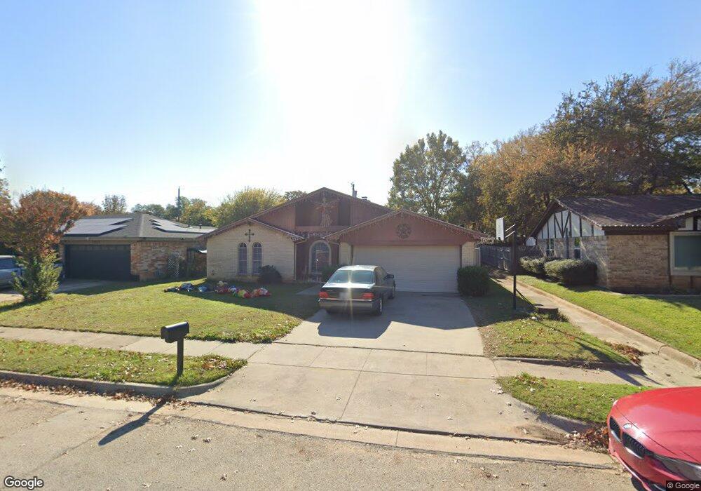 2012 Memphis Dr, Bedford, TX 76022 - photo 1