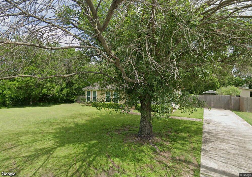 205 E Margurite Ln, Ennis, TX 75119 - photo 1