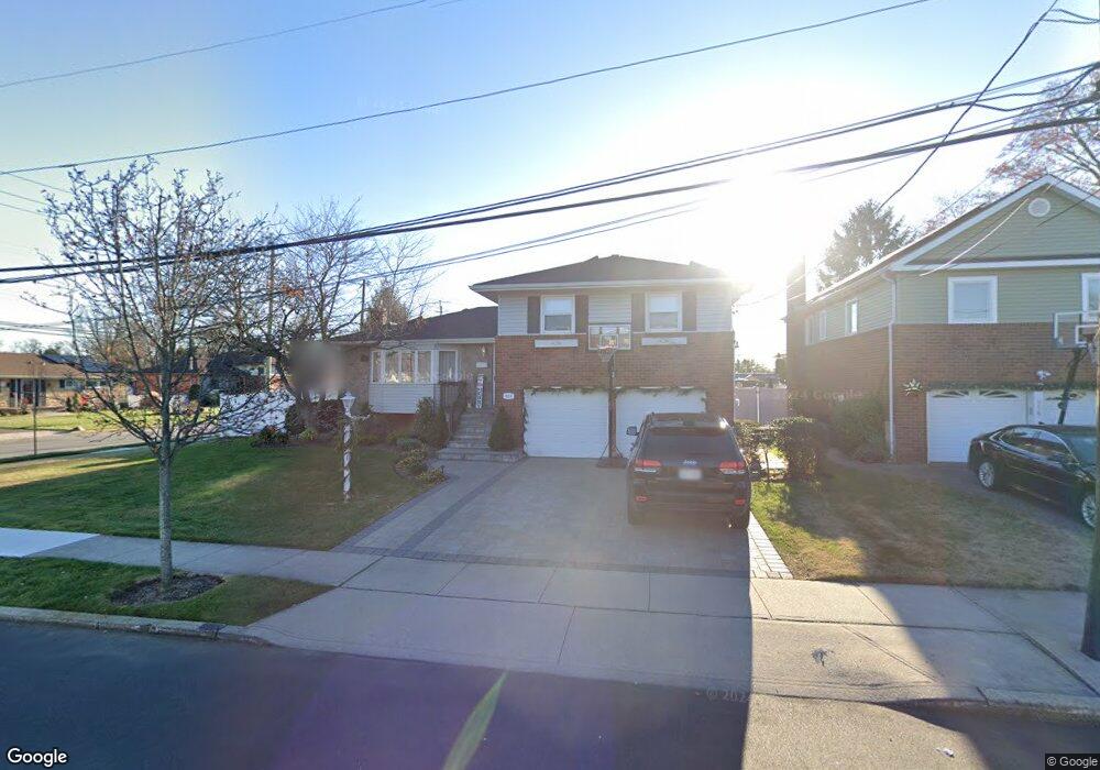 822 Beckman Dr, North Bellmore, NY 11710 - photo 1