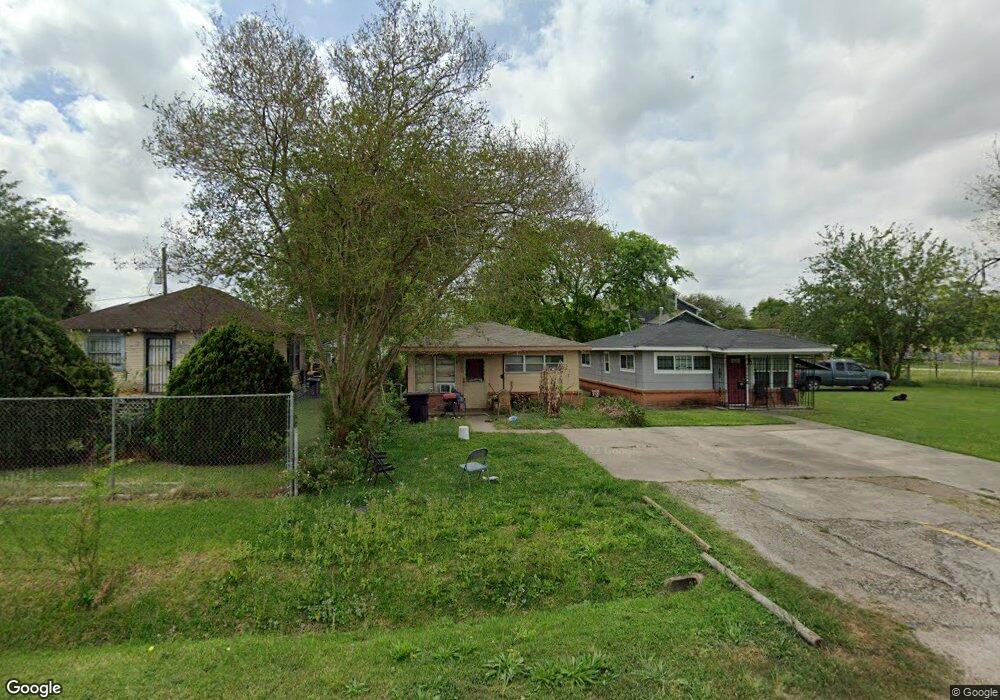 2608 Fairbanks St, Houston, TX 77026 - photo 1