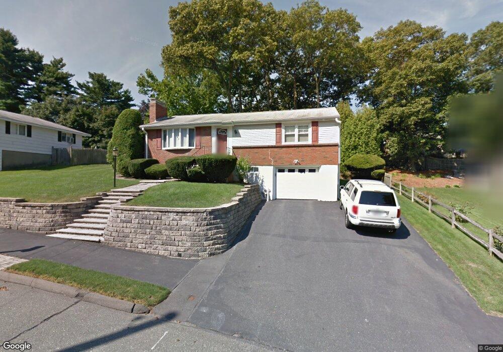 7 Jane Dr, Saugus, MA 01906 - photo 1