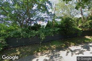 2 Highland Rd, Tiverton, RI 02878
