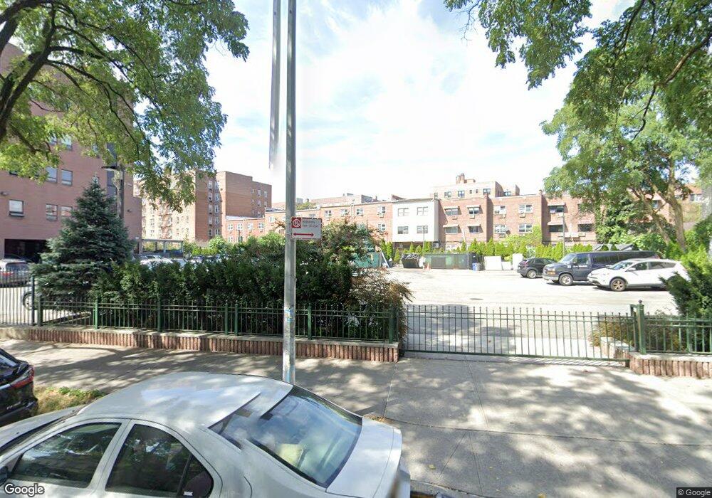 14341 Franklin Ave, Flushing, NY 11355 - photo 1