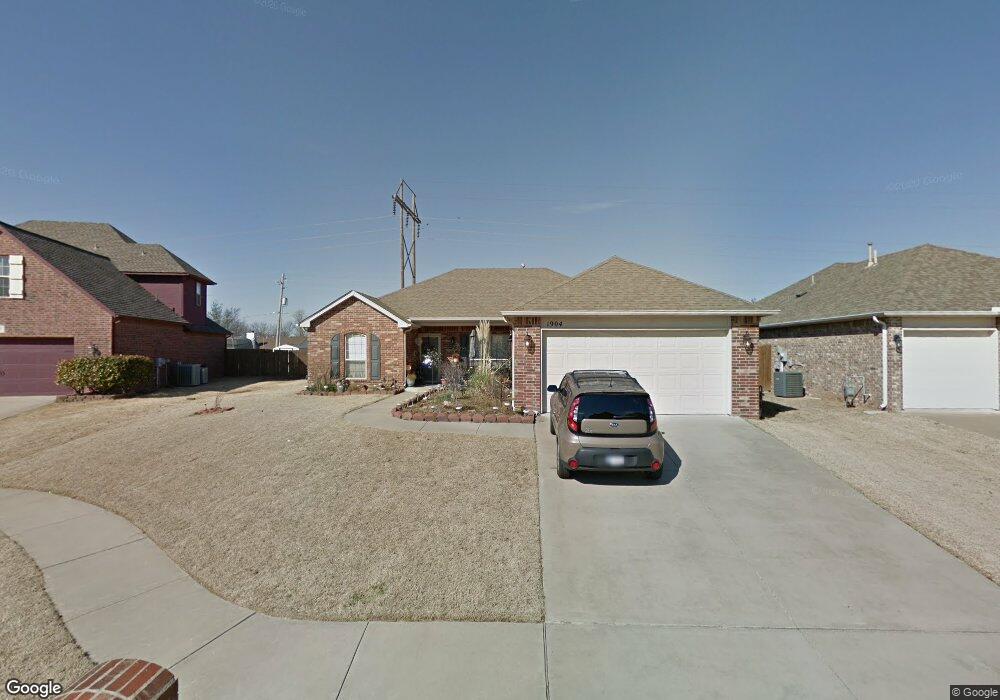 1904 E Queens St, Broken Arrow, OK 74012 - photo 1