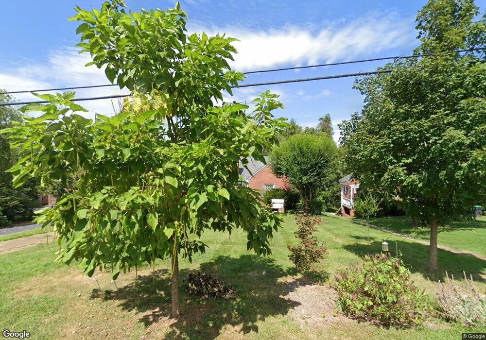 813 Locust Ave, Charlottesville, VA 22902 - photo 1