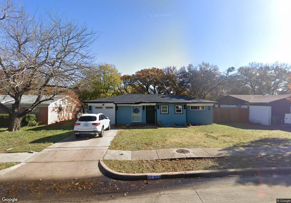 920 Jerry Ln, Bedford, TX 76022 - photo 1