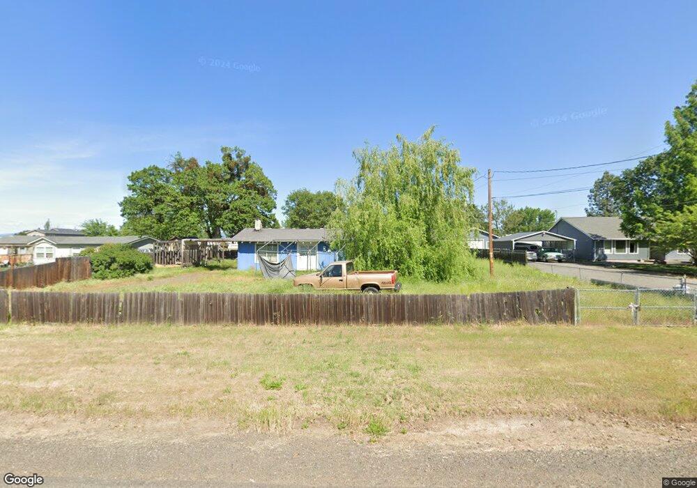 6832 Pinehurst St, Central Point, OR 97502 - photo 1