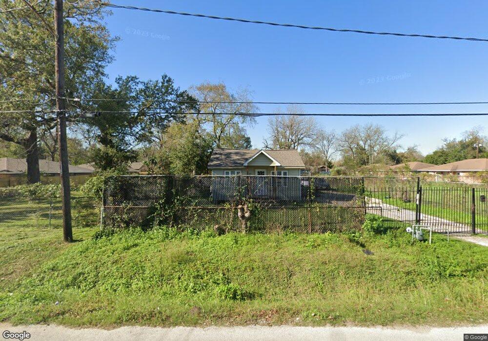 5707 Pickfair St, Houston, TX 77026 - photo 1