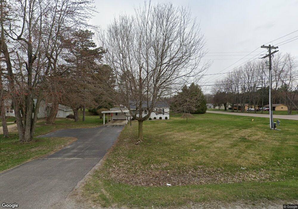 331 N Elms Rd, Flushing, MI 48433 - photo 1