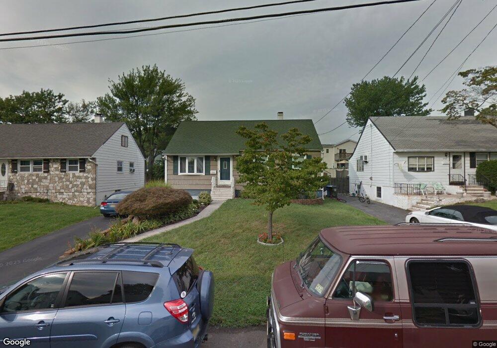 204 Regina St, Iselin, NJ 08830 - photo 1