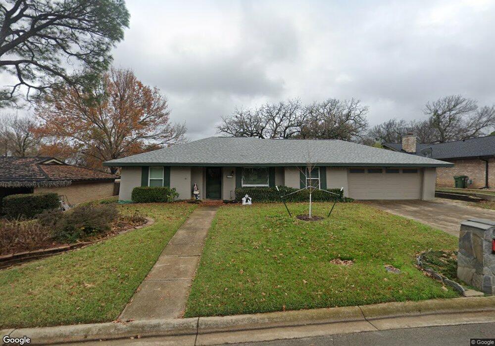 417 Hillview Dr, Hurst, TX 76054 - photo 1