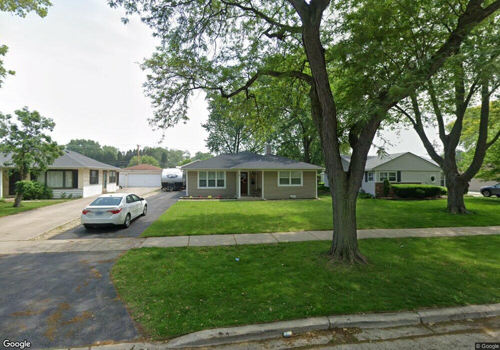 3704 Owl Dr, Rolling Meadows, IL 60008 - photo 1