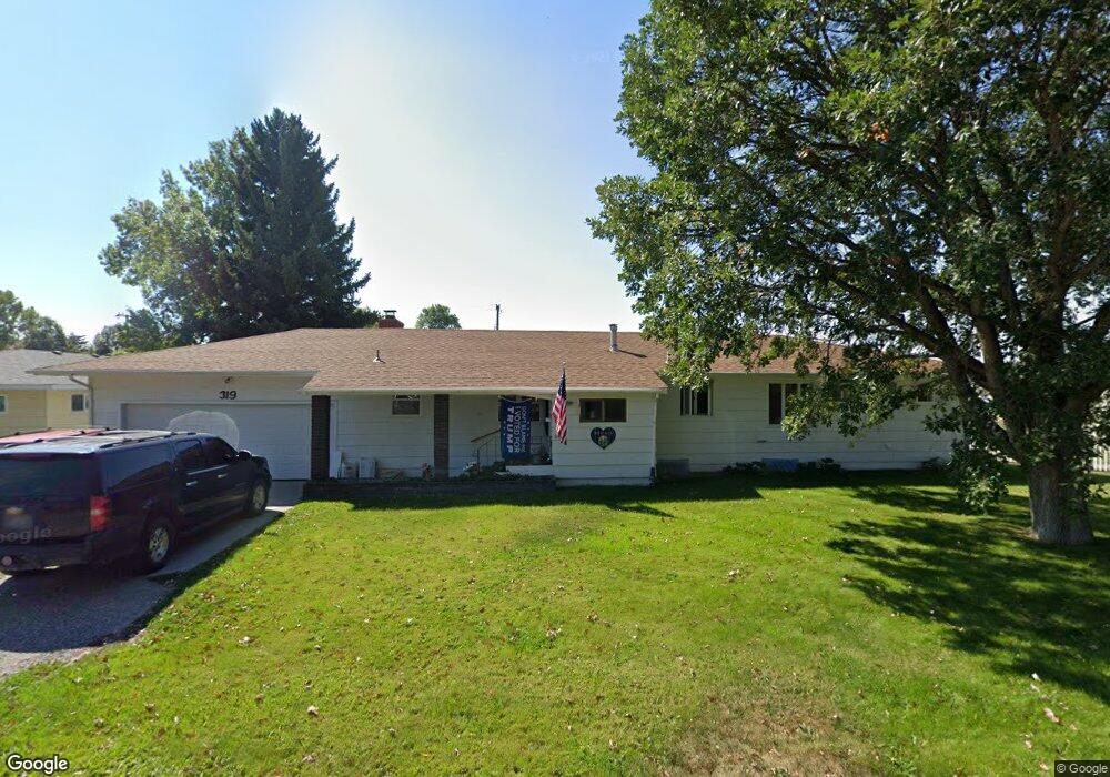 319 W 3rd Ave N, Columbus, MT 59019 - photo 1