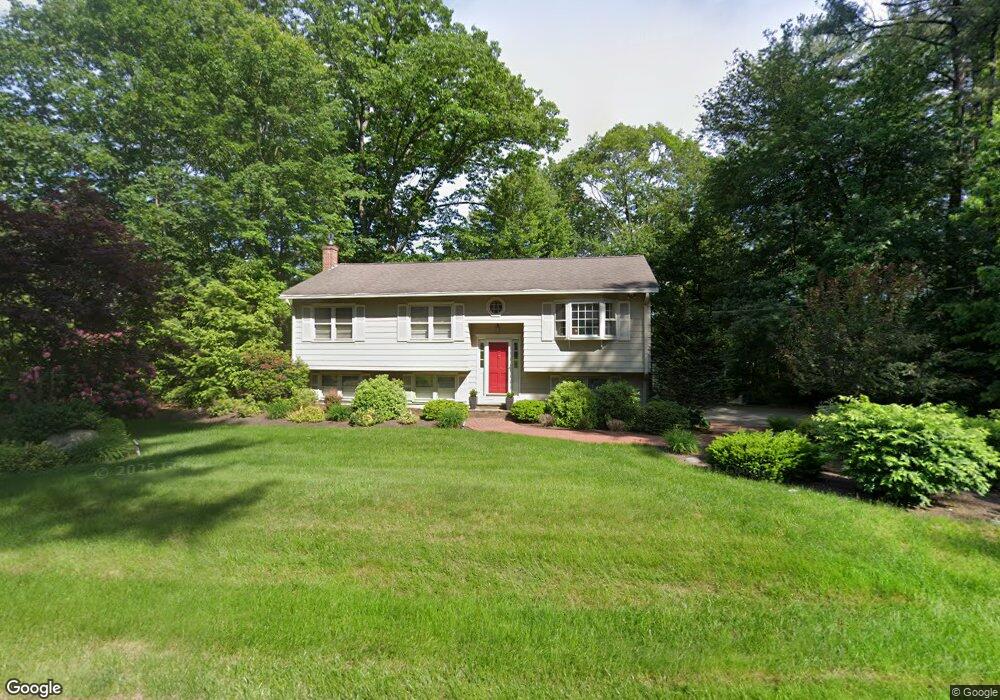 4 Country Rd, Derry, NH 03038 - photo 1